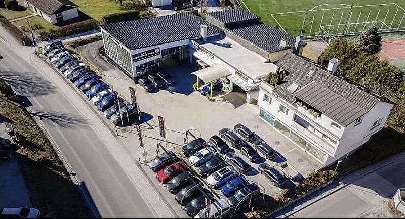 Gebraucht Kia Sportage 136 PS (100 kW) 2022 Rot SUV