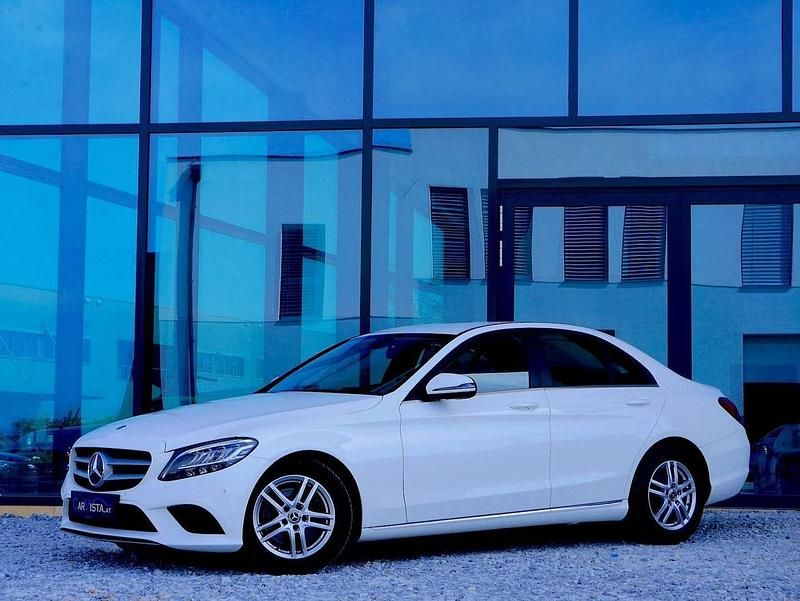 Gebraucht Mercedes C220 194 PS (142 kW) 2021 Weiß Limousine