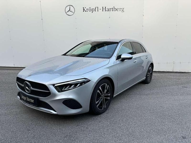 Gebraucht Mercedes A180 Progressive 116 PS (85 kW) 2023 Silber Limousine
