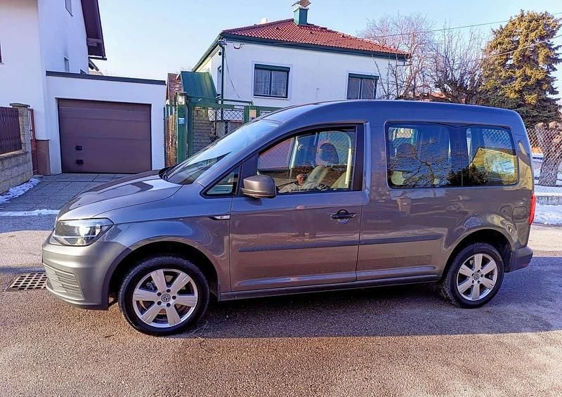 Gebraucht VW Caddy 102 PS (75 kW) 2015 Van / Kleinbus