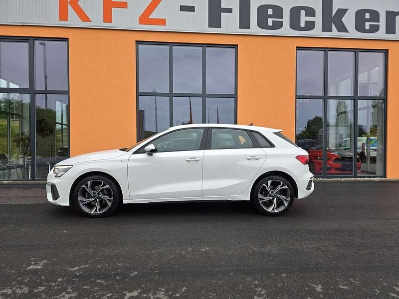 Gebraucht Audi A3 S-Line 150 PS (110 kW) 2022 Weiß Limousine