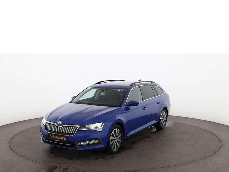 Blau Gebraucht 2022 Skoda Superb Ambition Kombi | € 20.390 (Guter Preis) - Bild 1/4