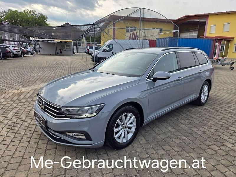 Grau Gebraucht 2022 VW Passat Business Kombi | € 22.680 (Fairer Preis) - Bild 1/4