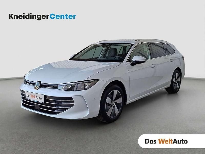 Weiß Gebraucht 2024 VW Passat Business Kombi | € 31.900 (Fairer Preis) - Bild 1/4