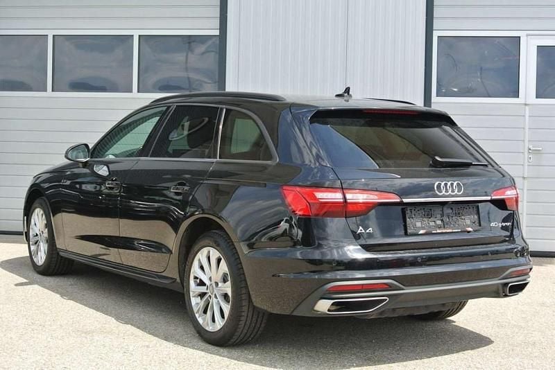 Gebraucht Audi A4 Ambiente 170 PS (125 kW) 2020 Schwarz Kombi