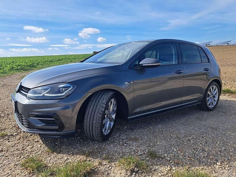Gebraucht VW Golf VII Highline 116 PS (85 kW) 2020 Limousine