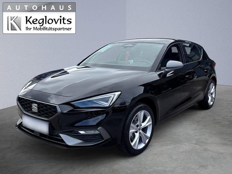 Schwarz metallic Neu 2025 Seat Leon FR | € 26.830 (Fairer Preis) - Bild 1/4