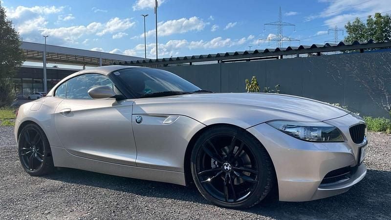 Bronze Gebraucht 2009 BMW Z4 Cabrio | € 23.800 - Bild 1/4