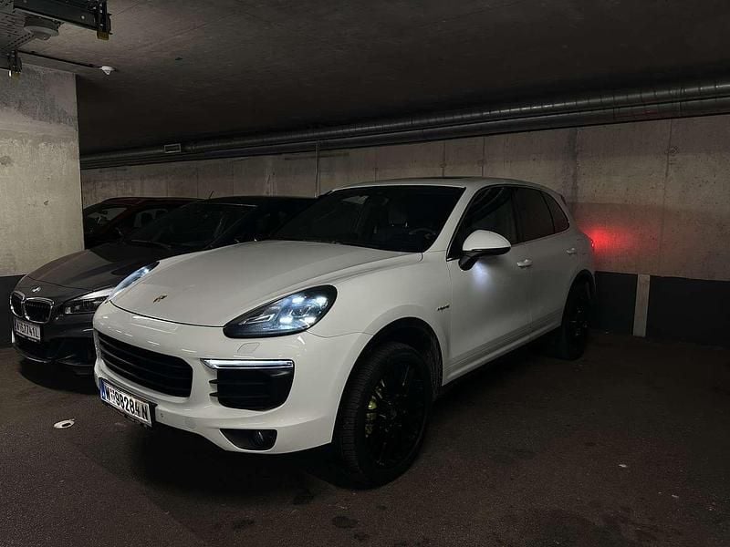 Gebraucht 2014 Porsche Cayenne SUV | € 28.000 - Bild 1/4