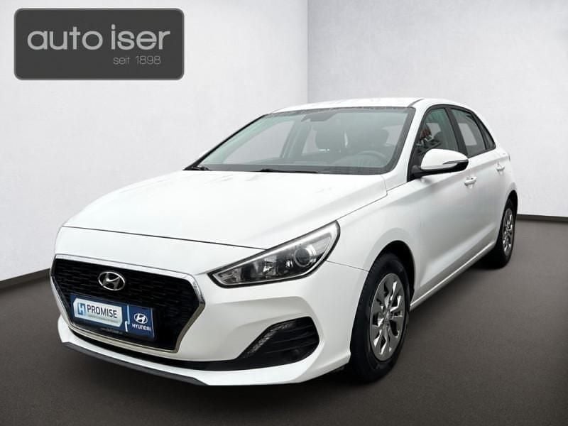Weiß Gebraucht 2020 Hyundai i30 Limousine | € 12.990 (Guter Preis) - Bild 1/4