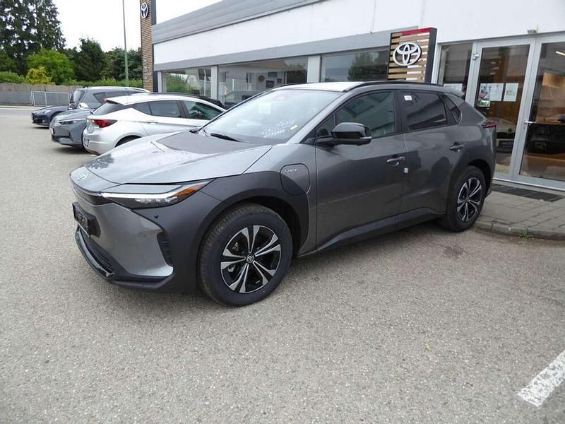 Neu Toyota bZ4X Comfort 150 kW (204 PS) 2025 Schwarz SUV