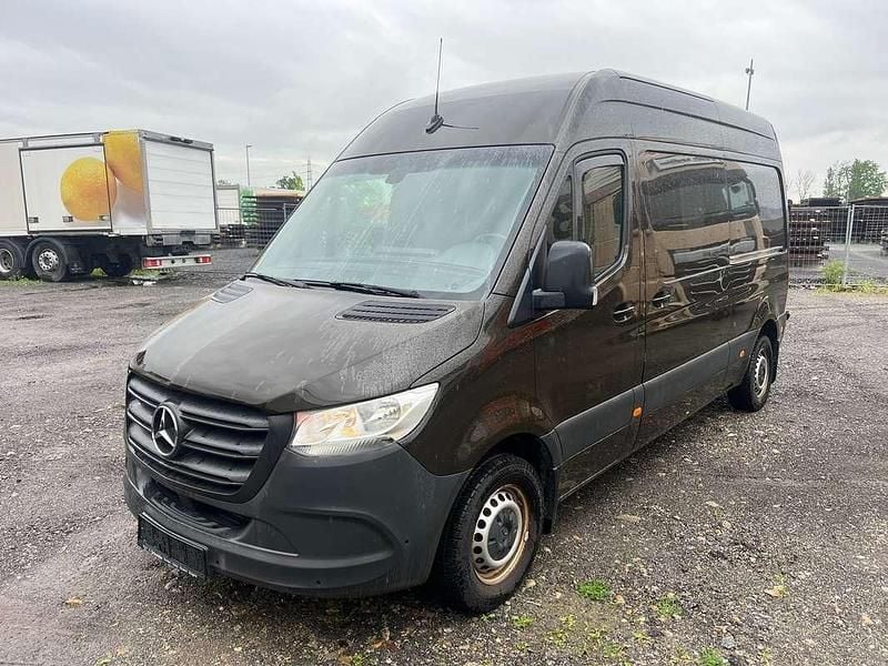 Gebraucht Mercedes Sprinter 143 PS (105 kW) 2021 Braun Van