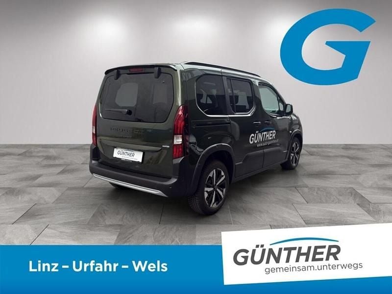 Gebraucht Peugeot Rifter GT 131 PS (96 kW) 2025 Grün Van / Kleinbus