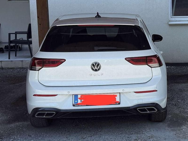 Gebraucht VW Golf VIII R-line 131 PS (96 kW) 2023 Weiß Limousine