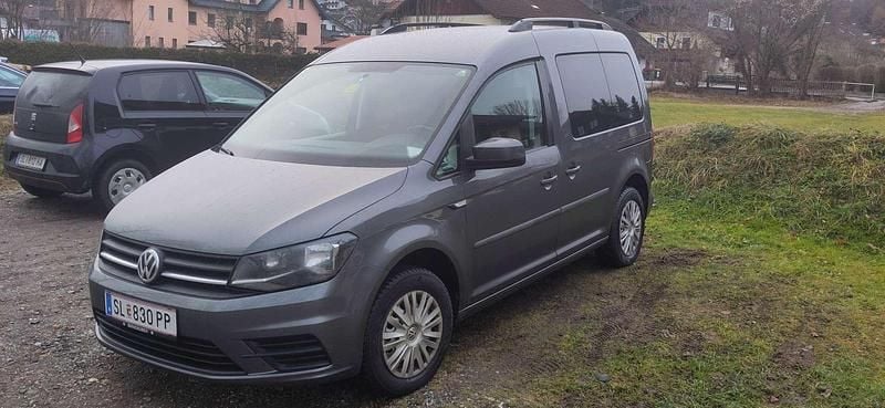 Grau Gebraucht 2017 VW Caddy Trendline Van / Kleinbus | € 12.500 (Fairer Preis) - Bild 1/3