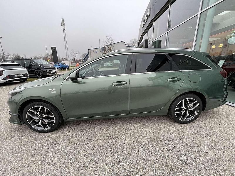 Gebraucht Kia Ceed Sportswagon Silver 101 PS (74 kW) 2024 Grün Kombi
