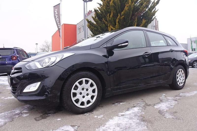 Gebraucht Hyundai i30 90 PS (66 kW) 2014 Kombi