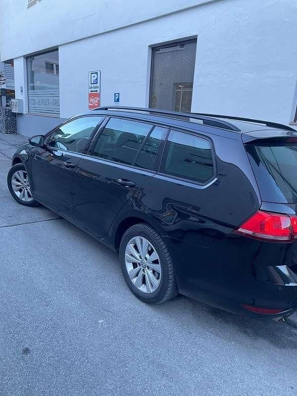 Gebraucht VW Golf VII LOUNGE 110 PS (80 kW) 2015 Limousine