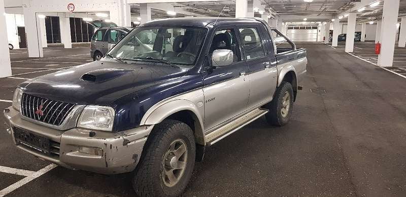 Gebraucht 04 Mitsubishi Pajero 2 5 Diesel 116 Ps 4 700 11 Wien Bezirk Autouncle