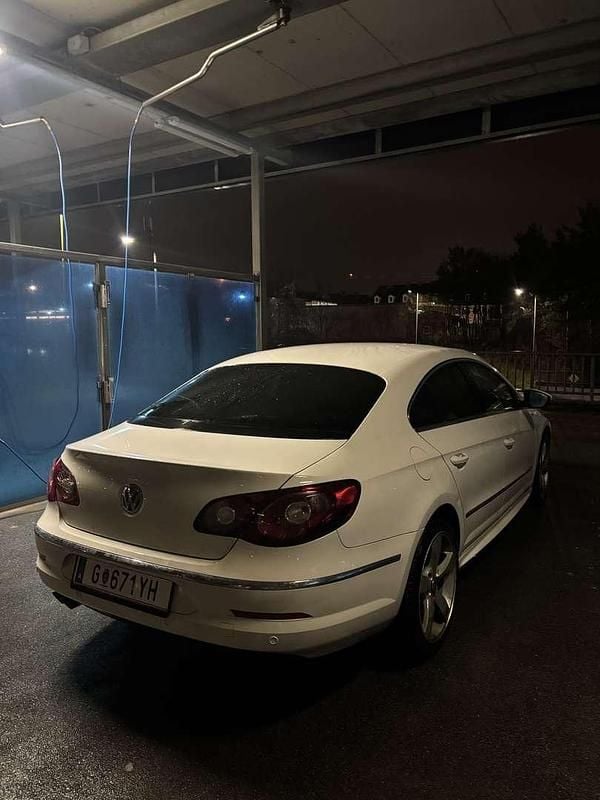 Gebraucht VW Passat R-line 140 PS (102 kW) 2010 Limousine