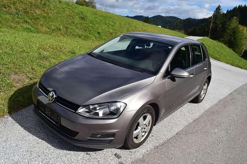 Grau Gebraucht 2014 VW Golf VII Limousine | € 8.900 (Guter Preis) - Bild 1/4