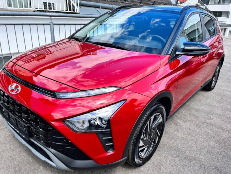 Dragon red / schwarz Gebraucht 2023 Hyundai Bayon SUV | € 17.900 (Fairer Preis) - Bild 1/4