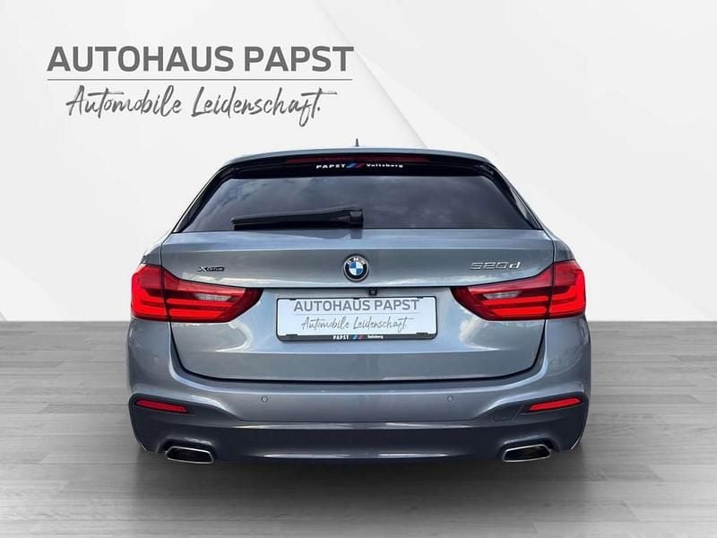 Gebraucht BMW 520 M Sport 190 PS (139 kW) 2018 Grau Kombi