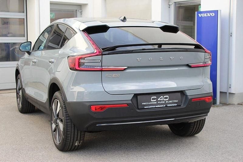 Neu Volvo EC40 184 kW (251 PS) 2025 Grau SUV