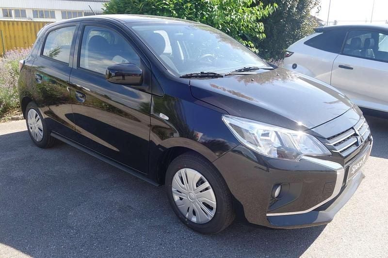 Gebraucht Mitsubishi Space Star Inform 71 PS (52 kW) 2024 Schwarz Limousine