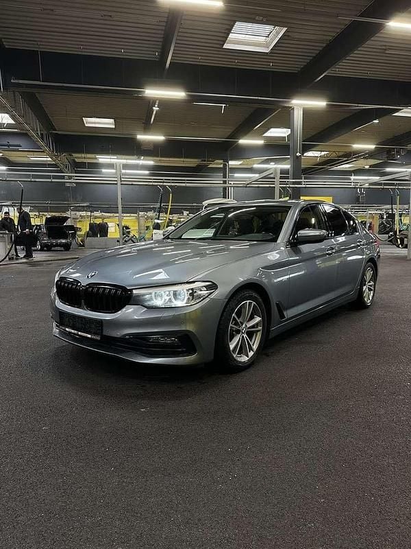 Gebraucht BMW 520 190 PS (139 kW) 2018 Grau Limousine