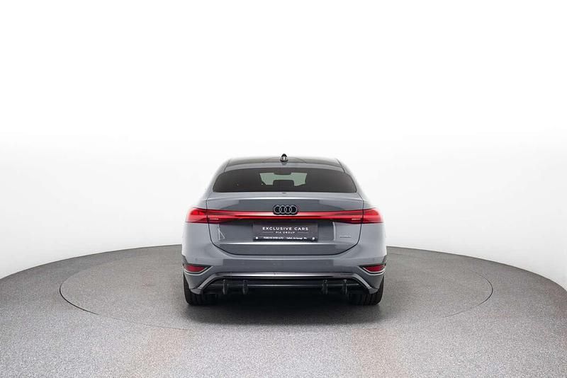 Gebraucht Audi e-tron Ambiente 314 kW (428 PS) 2025 Grau SUV