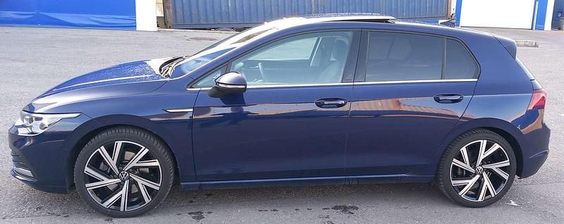 Gebraucht VW Golf VIII Style 150 PS (110 kW) 2020 Blau Limousine
