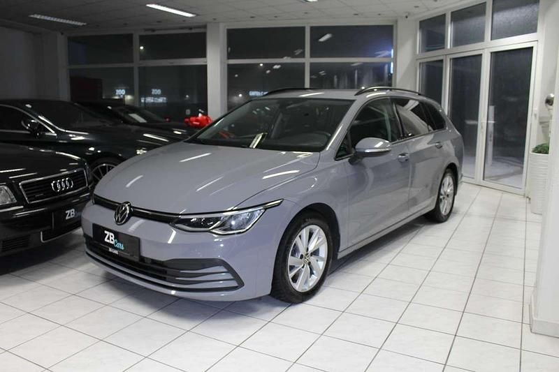 Gebraucht VW Golf VIII Life 150 PS (110 kW) 2021 Grau Kombi