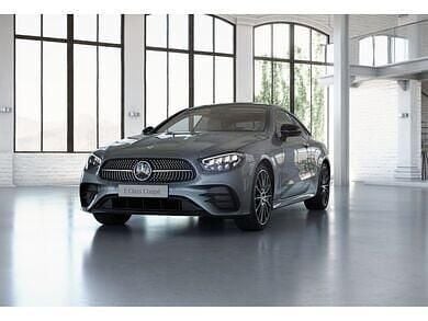 Gebraucht Mercedes E220 194 PS (142 kW) 2022 Selenitgrau metallic Coupé