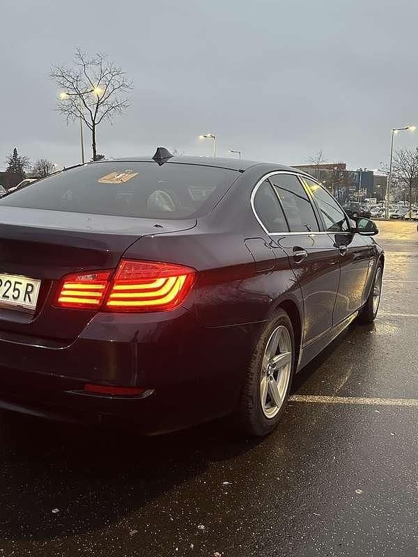 Gebraucht BMW 520 190 PS (139 kW) 2015 Limousine