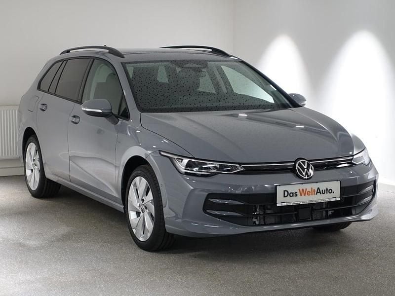 Gebraucht VW Golf VIII Business 115 PS (84 kW) 2025 Mittelgrau  normal Kombi