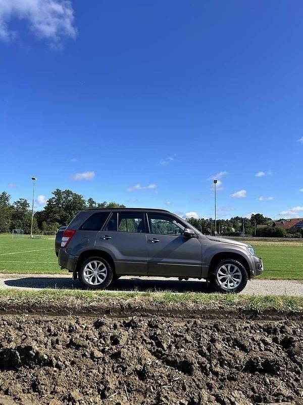 Gebraucht Suzuki Grand Vitara 129 PS (94 kW) 2013 SUV