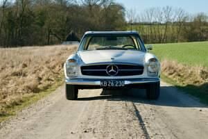 Gebraucht Mercedes 230 150 PS (110 kW) 1964 Weiß Cabrio
