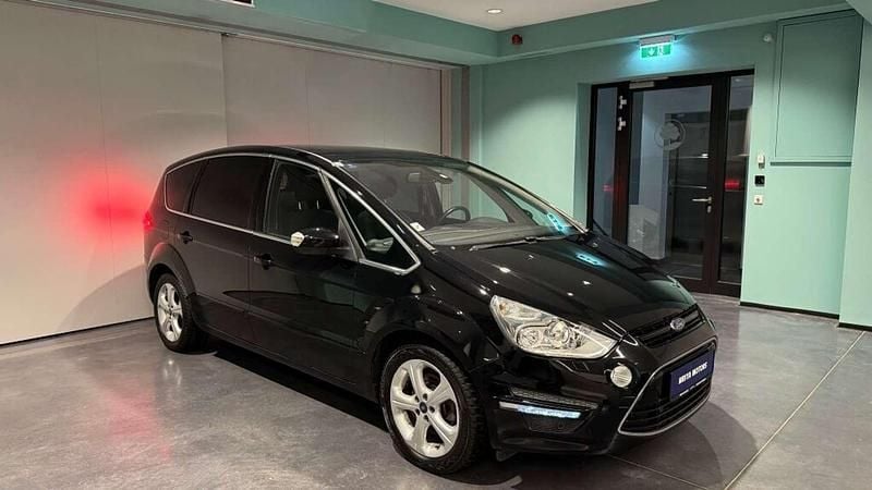 Gebraucht Ford S-MAX S 163 PS (119 kW) 2014 Schwarz Van / Kleinbus