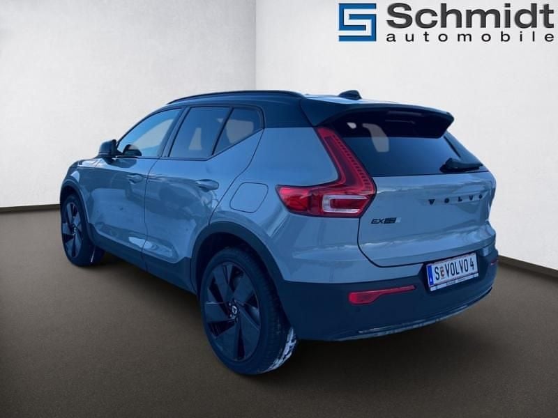 Neu Volvo EX40 Plus 185 kW (252 PS) 2026 Grau SUV