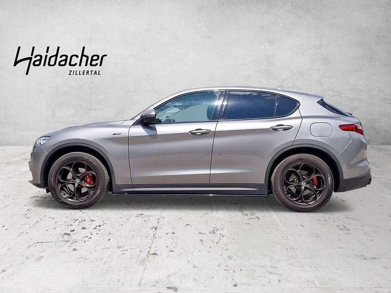 Gebraucht Alfa Romeo Stelvio Sprint 200 PS (147 kW) 2021 Grau SUV