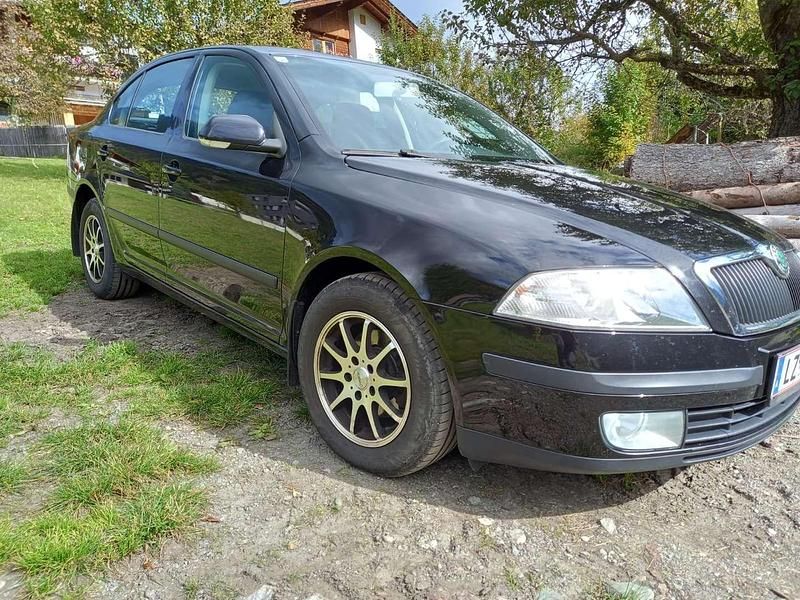 Gebraucht Skoda Octavia 105 PS (77 kW) 2008 Schwarz Limousine