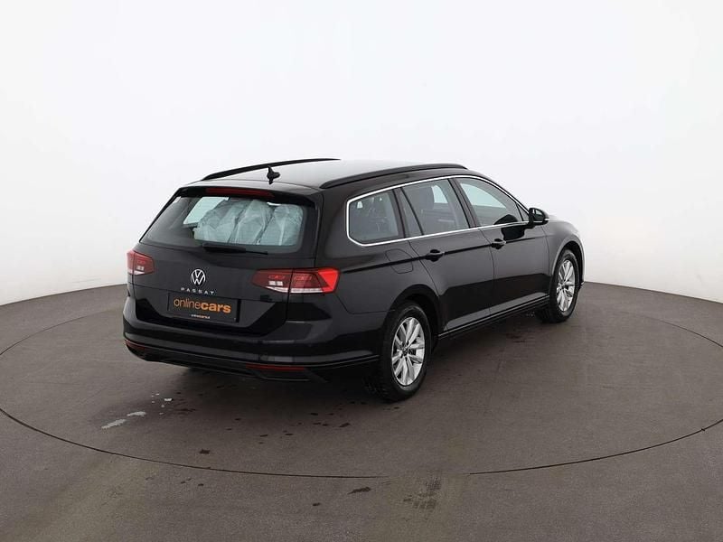 Gebraucht VW Passat Business 122 PS (89 kW) 2022 Schwarz Kombi