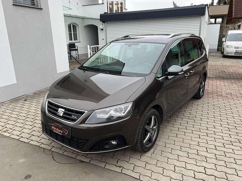 Braun Gebraucht 2018 Seat Alhambra FR Van / Kleinbus | € 19.990 (Fairer Preis) - Bild 1/4