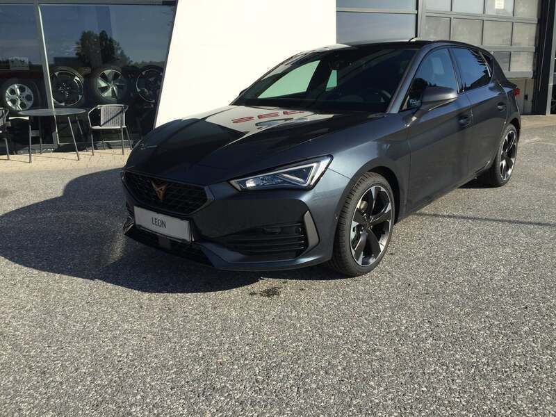 Schwarz metallic Gebraucht 2023 Cupra Leon | € 26.854 (Fairer Preis) - Bild 1/4