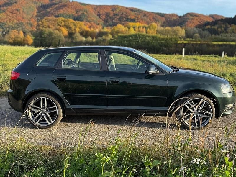 Gebraucht Audi A3 102 PS (75 kW) 2009 Schwarz Limousine