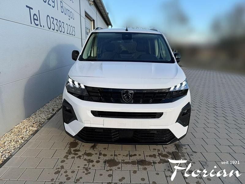 Neu Peugeot Rifter Allure 102 PS (75 kW) 2025 Van / Kleinbus