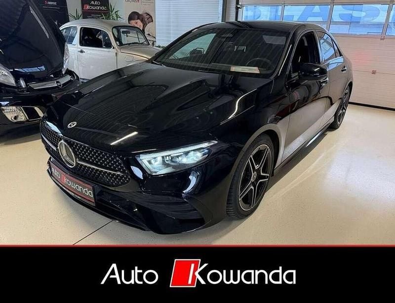 Gebraucht Mercedes A200 AMG 150 PS (110 kW) 2024 Schwarz Limousine
