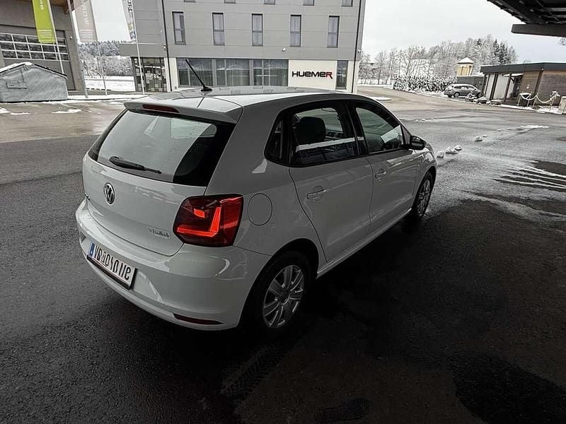 Gebraucht VW Polo Comfortline 60 PS (44 kW) 2014 Weiß Limousine