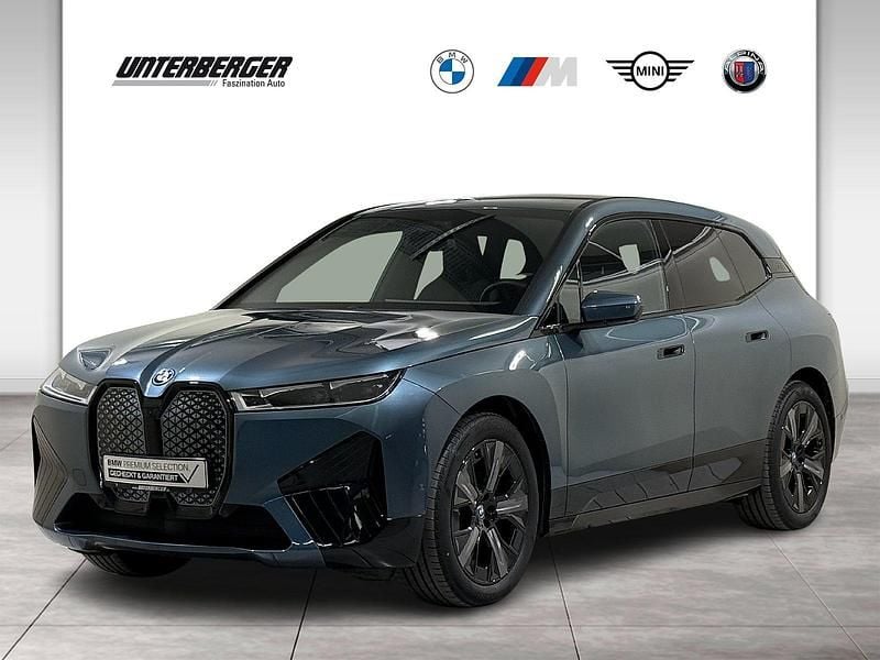 Blau Gebraucht 2024 BMW iX SUV | € 56.890 (Fairer Preis) - Bild 1/4